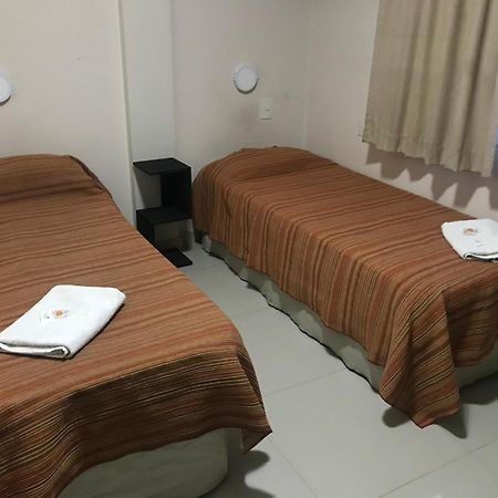 Hotel Plaza Italia Zarate Luaran gambar