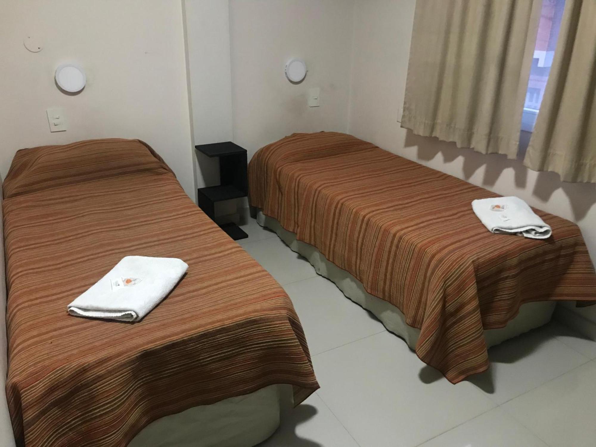 Hotel Plaza Italia Zarate Luaran gambar