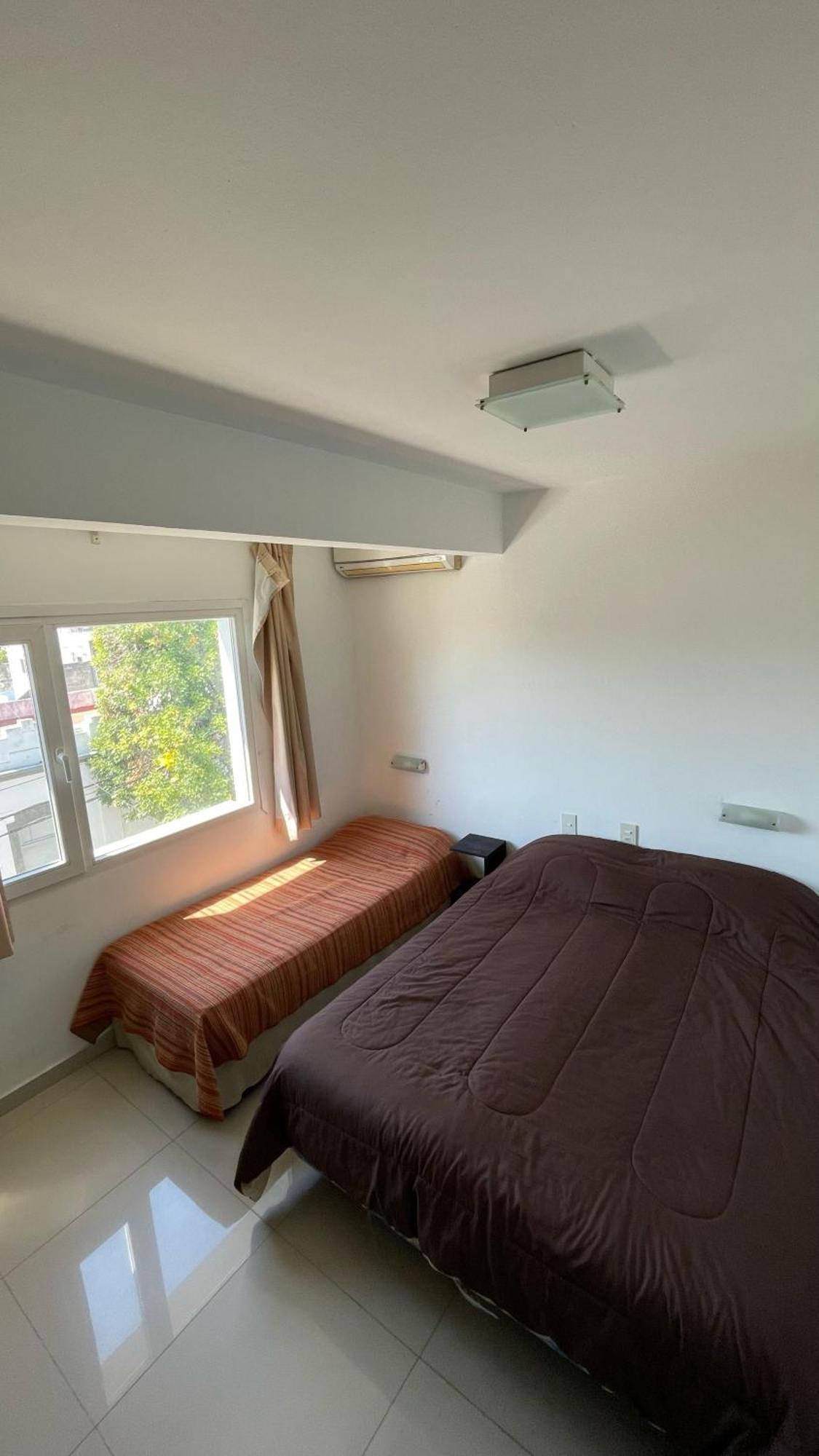 Hotel Plaza Italia Zarate Luaran gambar
