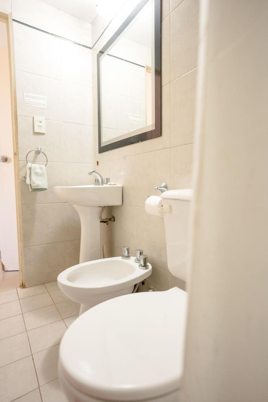 Hotel Plaza Italia Zarate Luaran gambar