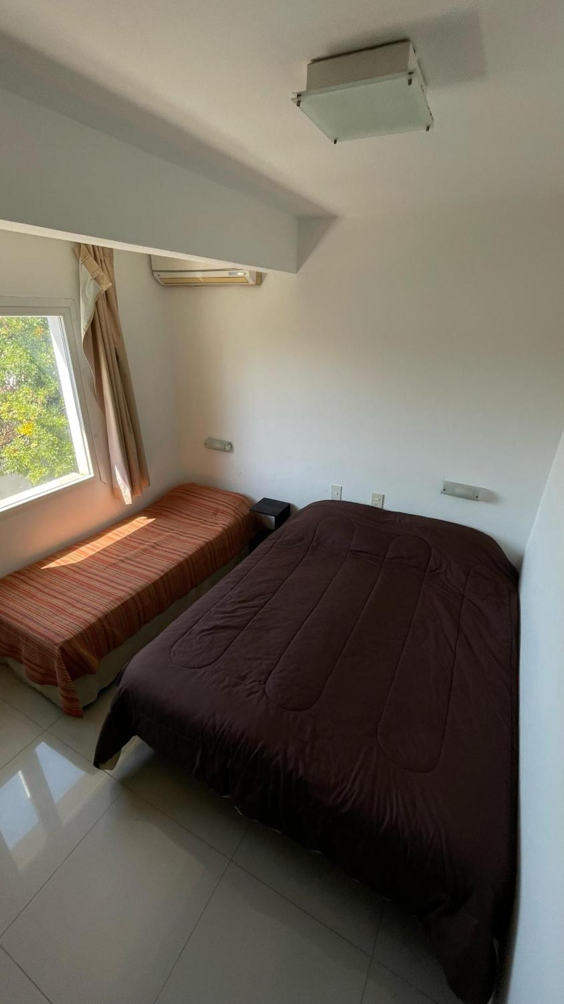 Hotel Plaza Italia Zarate Luaran gambar