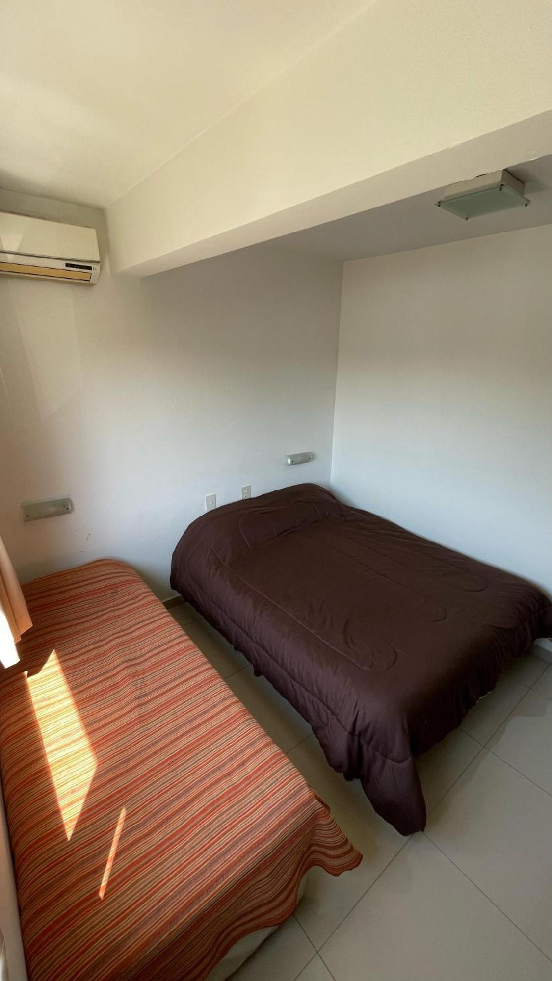Hotel Plaza Italia Zarate Luaran gambar